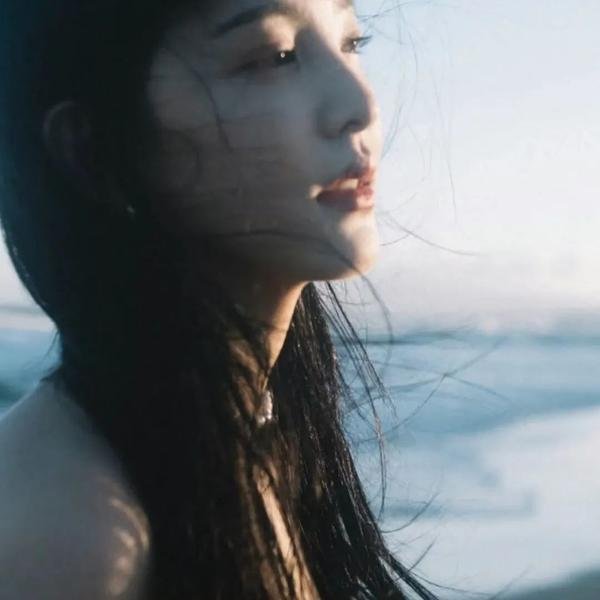 原子咖啡厅海报